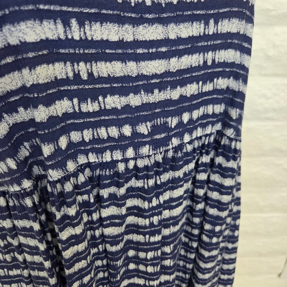 ROXY Dress Medium Blue White Sundress Cover Up Womens Mini Summer Short - Picture 4 of 10